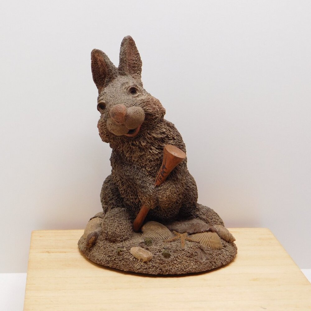 1992 Tim Wolfe Rabbit Holding Golf Tee Myrtle #91 Signed